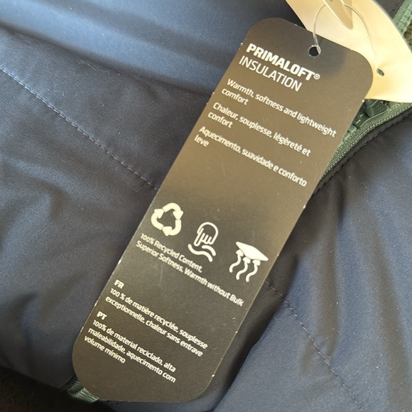 NWOT J. Crew boys reversible Sherpa puffer jacket with Primaloft. - Picture 9 of 10